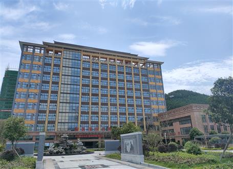 桂金分公司承建的三江县侗医馆项目通过完工团结验收